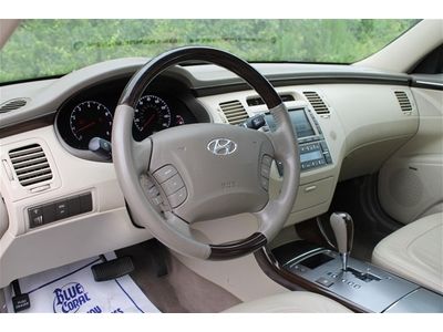 Limited Black w/Leather seats Automatic cruise Memory seats one owner, image 38