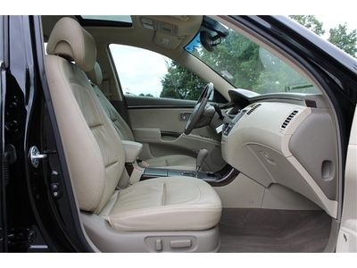 Limited Black w/Leather seats Automatic cruise Memory seats one owner, image 39
