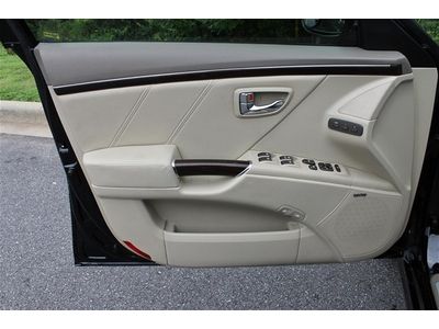 Limited Black w/Leather seats Automatic cruise Memory seats one owner, image 44