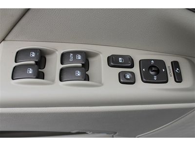 Limited Black w/Leather seats Automatic cruise Memory seats one owner, image 46