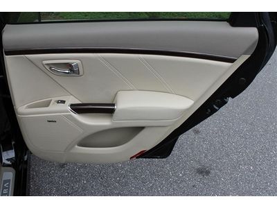 Limited Black w/Leather seats Automatic cruise Memory seats one owner, image 50