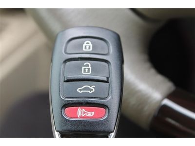 Limited Black w/Leather seats Automatic cruise Memory seats one owner, image 51