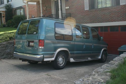 1998 ford conversion van - explorer conversion - no reserve