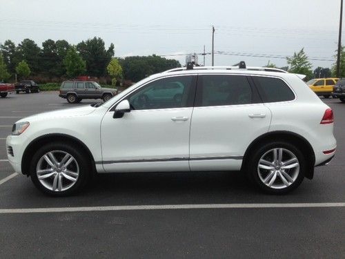 2013 volkswagen touareg tdi executive sport utility 4-door 3.0l