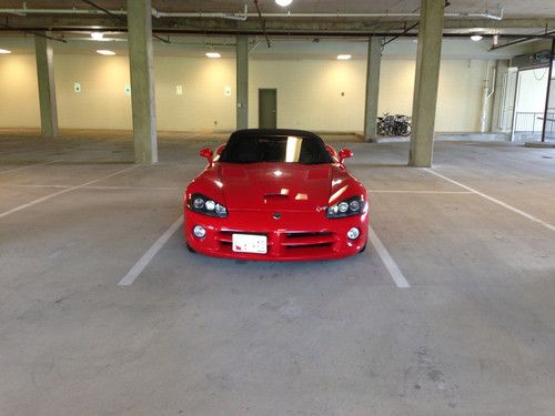 2004 dodge viper srt-10 convertible