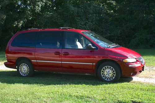1998 chrysler town &amp; country lxi awd - clean - full records