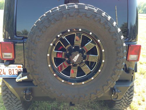 NO RESERVE - 2013 Jeep Wrangler Unlimited Sahara Low Miles Lift Kit Mud Tires, image 7