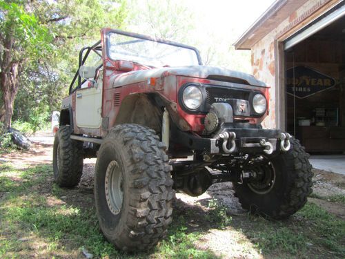 1967 toyota fj40 4x4 rockcrawler jeep