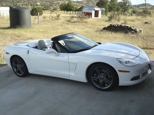 2008 chevrolet corvette base convertible 2-door 6.2l