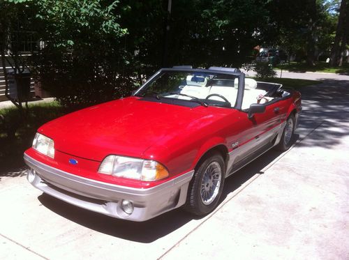 1989 ford mustang gt convertible 2-door 5.0l