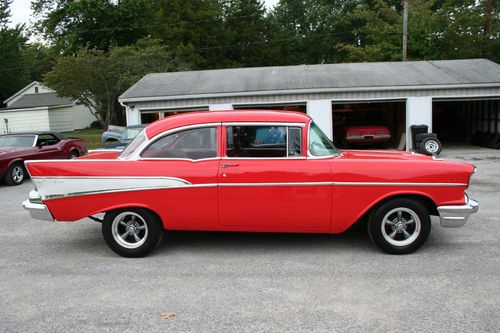 1957 CHEVROLET BELAIR 2 DOOR SEDAN 283 AUTO POWER STEERING, US $28,500.00, image 3