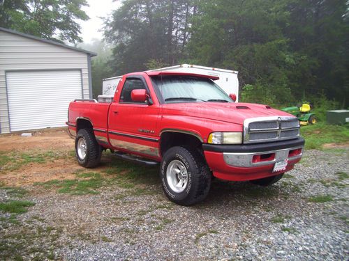 1997 red dodge ram 1500 slt great running truck w low mileage for age of truck