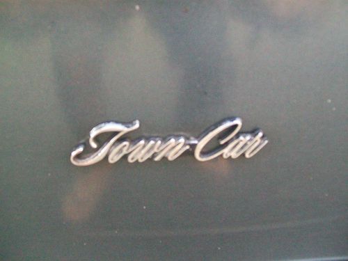 1986 Lincoln Town Car Signature Sedan 4-Door 5.0L, US $1,800.00, image 6