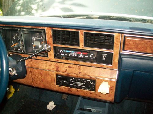 1986 Lincoln Town Car Signature Sedan 4-Door 5.0L, US $1,800.00, image 12