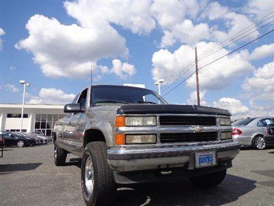 1998 chevrolet c/k 2500 extended cab 4wd less than 200,000 miles 5.7l v8 abs now