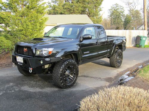 2010 toyota tacoma, v6 4.0l 4wd manual, ext cab, fox shocks,  trd supercharger