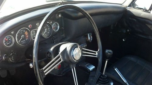 1968 MGB. Fresh sympathetic restoration. Solid low ownership car., image 9