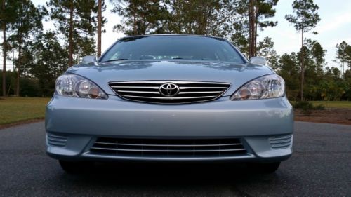 2005 toyota camry le sedan 4-door 2.4l