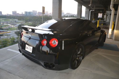 Nissan GTR 2009 Premium, image 17