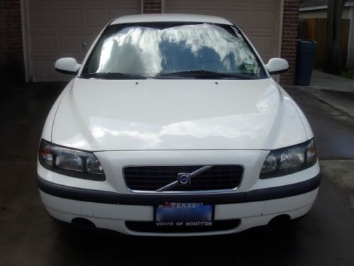 2003 volvo s60 base sedan 4-door 2.4l