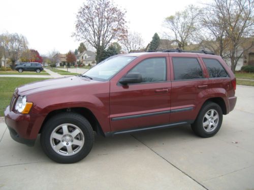 2009 jeep grand cherokee laredo 4 x 4