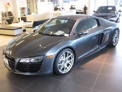 2014 audi r8 v10 coupe**s-tronic**only 150 mi**like new**save$$$