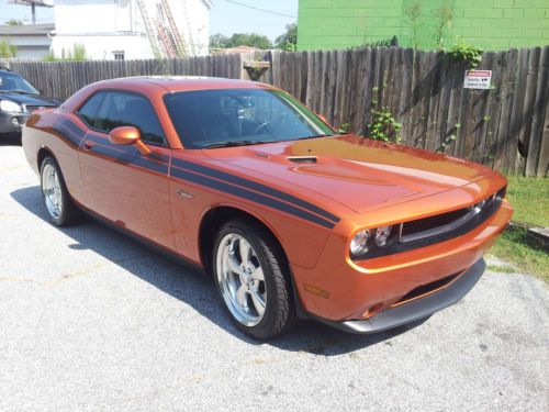 2011 dodge challenger r/t coupe 2-door 5.7l