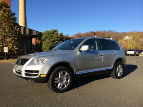 2005 vw touareg *premium package * awd * low miles *navigation * nop reserve