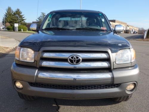 TOYOTA TUNDRA 4WD SR5 CREW CAB 4 DOORS V6 5-SPEED MANUAL SERVICED NO RESERVE, image 9