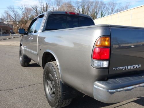 TOYOTA TUNDRA 4WD SR5 CREW CAB 4 DOORS V6 5-SPEED MANUAL SERVICED NO RESERVE, image 18