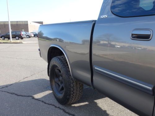 TOYOTA TUNDRA 4WD SR5 CREW CAB 4 DOORS V6 5-SPEED MANUAL SERVICED NO RESERVE, image 25