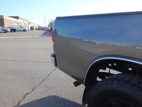 TOYOTA TUNDRA 4WD SR5 CREW CAB 4 DOORS V6 5-SPEED MANUAL SERVICED NO RESERVE, image 28