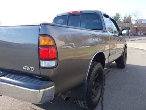 TOYOTA TUNDRA 4WD SR5 CREW CAB 4 DOORS V6 5-SPEED MANUAL SERVICED NO RESERVE, image 29