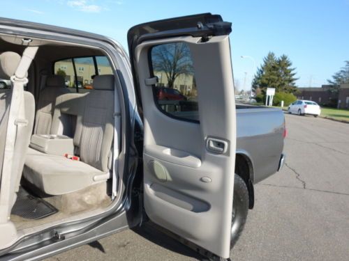 TOYOTA TUNDRA 4WD SR5 CREW CAB 4 DOORS V6 5-SPEED MANUAL SERVICED NO RESERVE, image 39