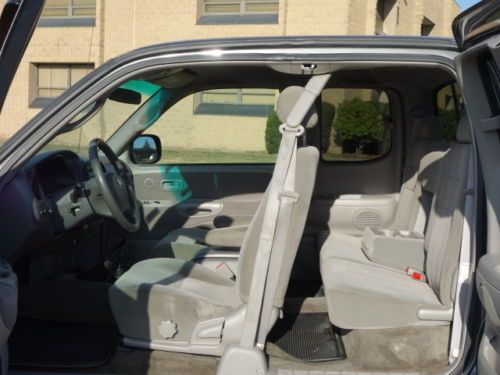 TOYOTA TUNDRA 4WD SR5 CREW CAB 4 DOORS V6 5-SPEED MANUAL SERVICED NO RESERVE, image 40