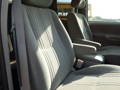 TOYOTA TUNDRA 4WD SR5 CREW CAB 4 DOORS V6 5-SPEED MANUAL SERVICED NO RESERVE, image 45