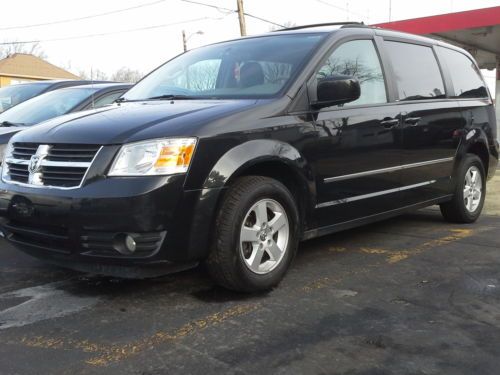 2010 dodge gr caravan sxt