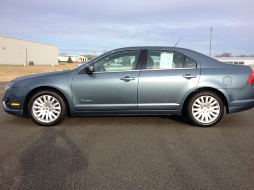 2011 ford fusion hybrid sedan 4-door 2.5l