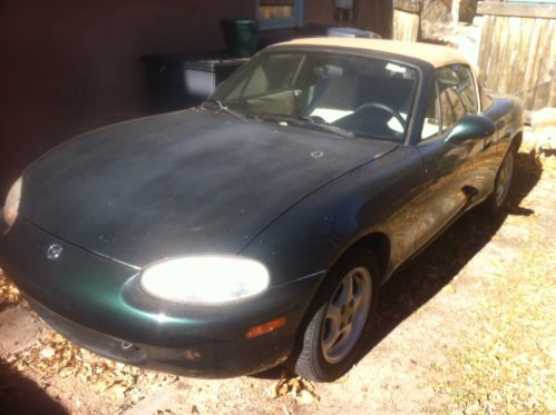 Mazda miata 1999, british racing green, rare!