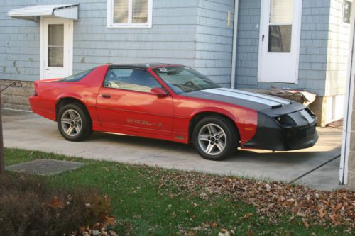 1986 chevy camaro iroc z-28 t-tops 350 race car clean interior runs great!