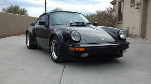 1986 porsche 930 turbo.. near concours.. original paint and leather