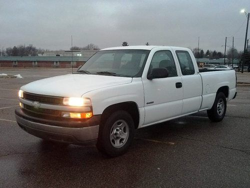 2001 chevy silverado ext cab 4 door 6 passenger 1 owner gov't fleet truck 4.3 v6