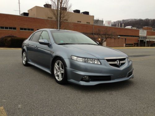 2004 acura tl 4dr sedan with lots of extras
