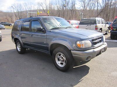No reserve! - no accidents! - clean interior! - working 4x4! - cd &amp; more!!!