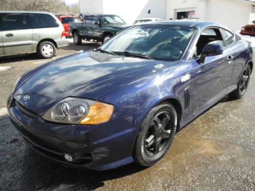 2003 hyundai tiburon coupe 5speed w/powermoonrf &amp; airconditioning 2liter 4cyl