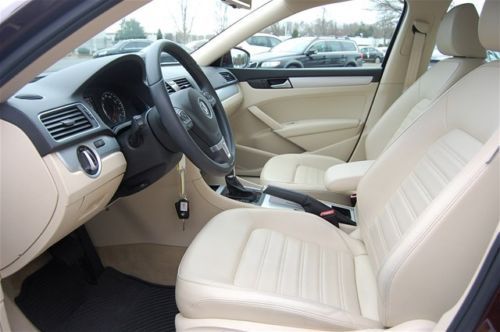 33K, one owner, leatherette, leather, SE V6, World Auto Certified,  Red, Ivory, image 16