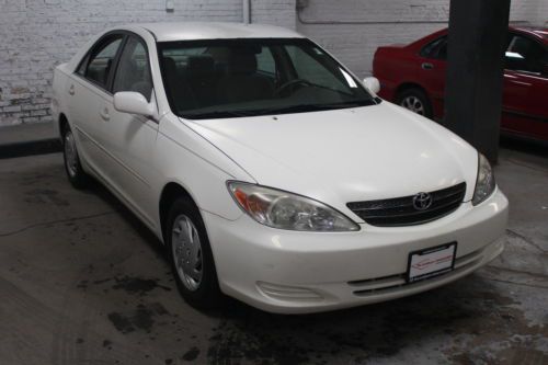 2003 Toyota camry le, image 3