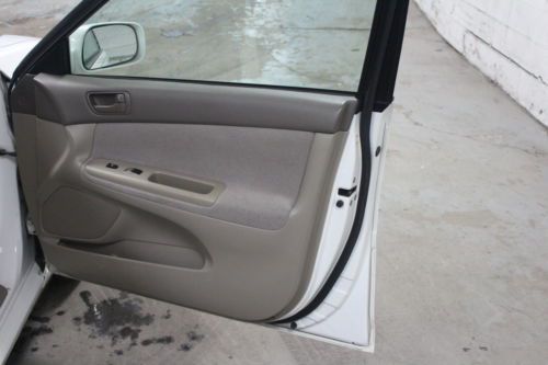2003 Toyota camry le, image 13