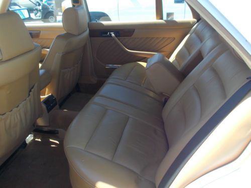 1989 Mercedes 300E, NO RESERVE, image 4