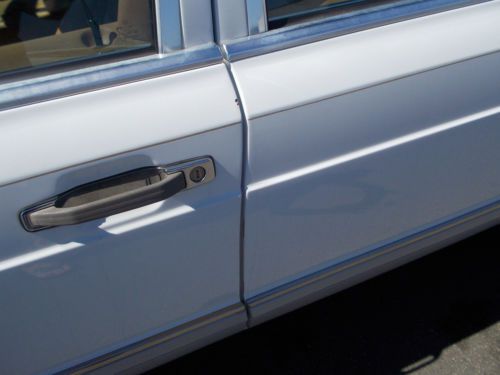 1989 Mercedes 300E, NO RESERVE, image 12